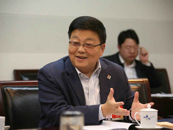 肖伟接受《人民日报》采访:进一步改进药品集中采购管理机制